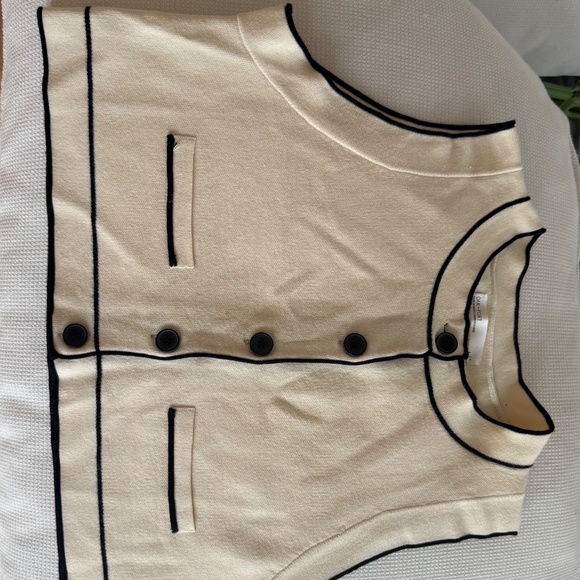 Monochrome sleeveless crop top - Picture 3 of 4